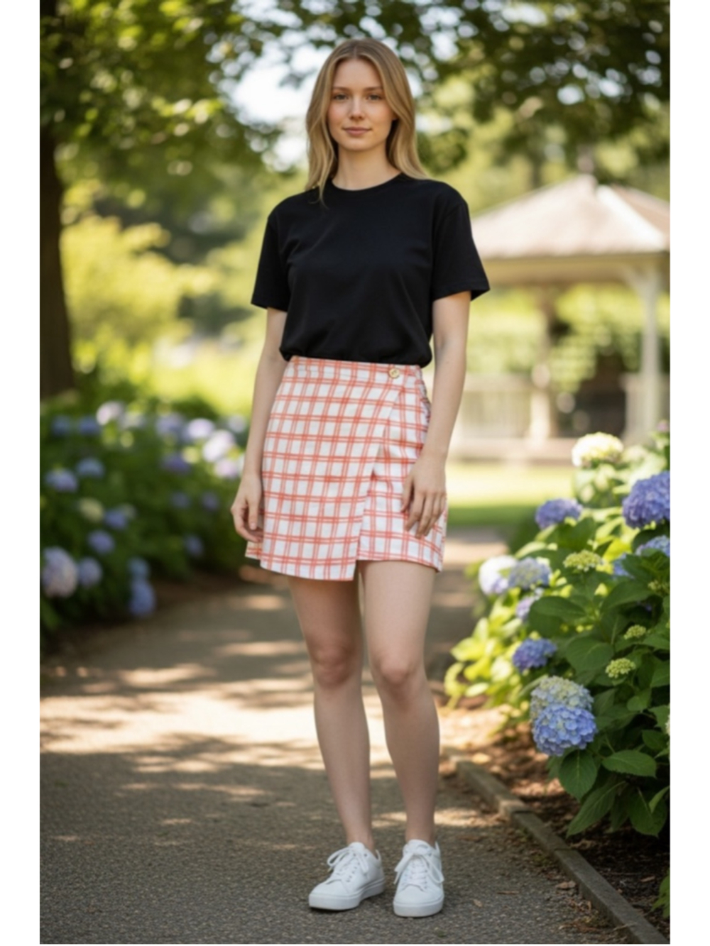 Women's Stella Parker Skort Size M White & Orange Plaid